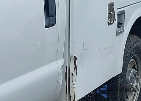 2015 Ford F-250 Xl z USA, uszkodzony, nr VIN 1FT7W2B6XFED41993